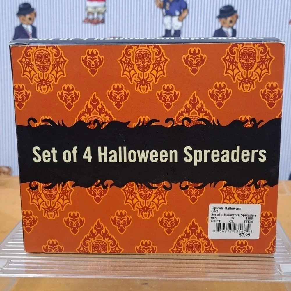 Y2K Vintage 2003 Target Halloween character handle set of 4 party spreaders